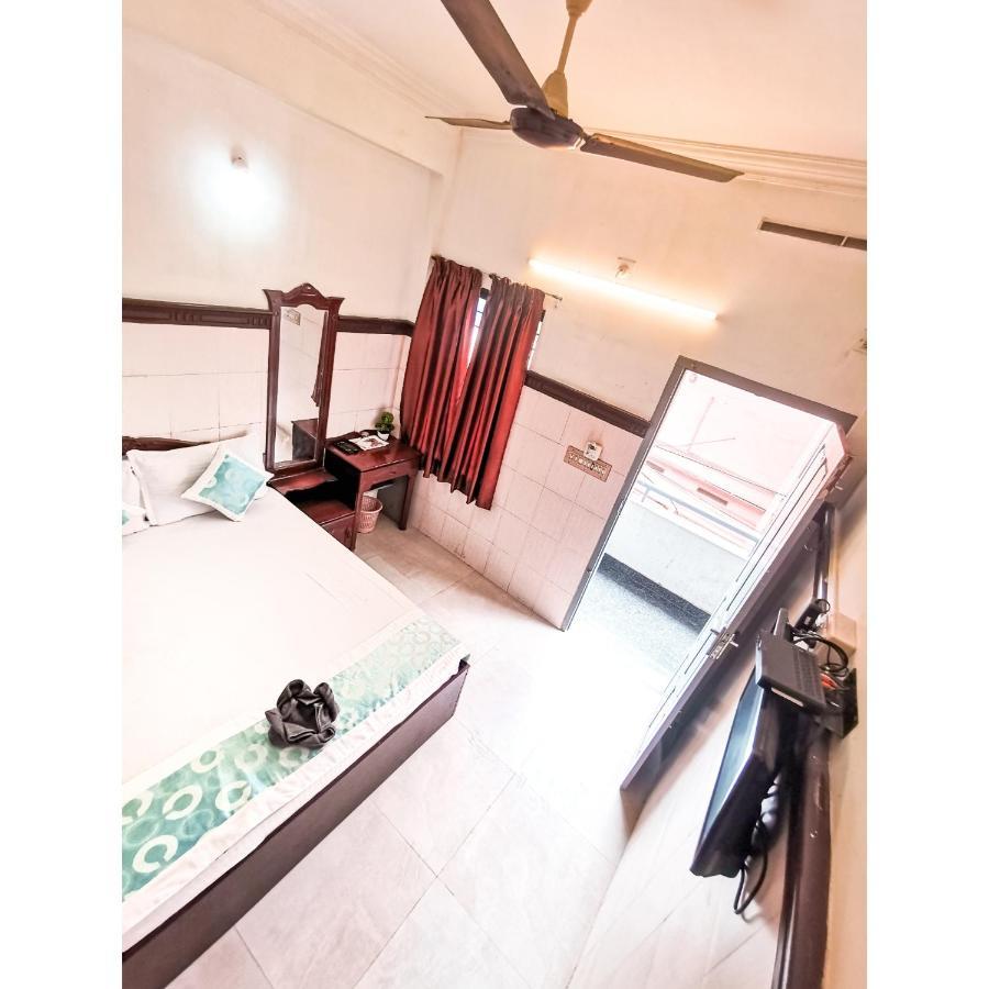 New As Tourist Home Kochi Exterior foto